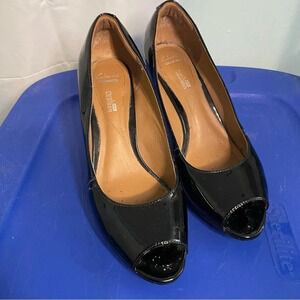 Clarks Collection Pattened Leather Peep Toe Pumps Size 9